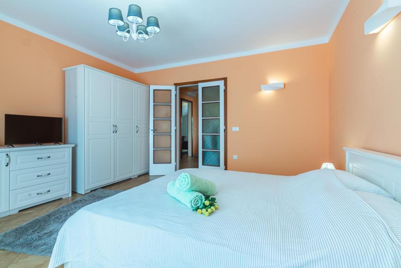 Apartments Virna โอปาติยา ภายนอก รูปภาพ